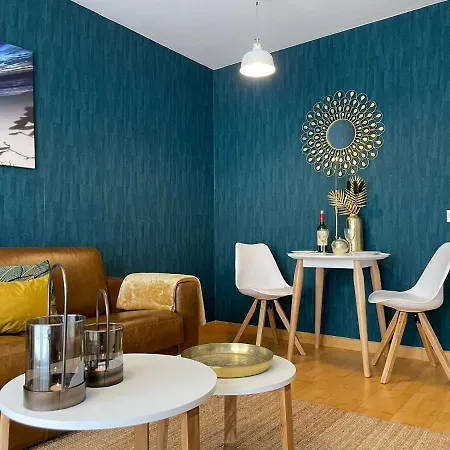 A Space That Feels Like With Private Parking Málaga